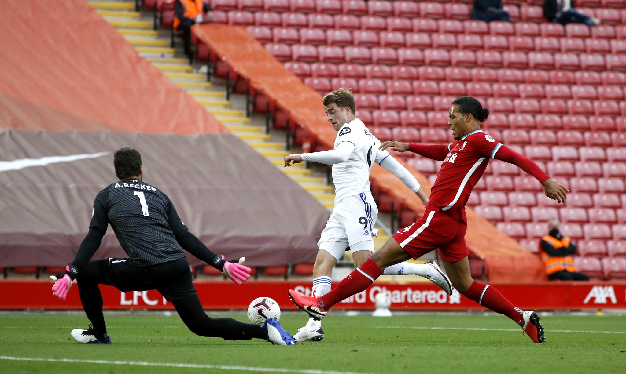 无论世界如 无论世界如